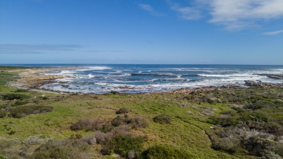 5 Bedroom Property for Sale in Sandbaai Western Cape